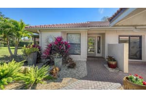 4893 KESTRAL PARK WAY, SARASOTA, FL 34231 Sold 04/23/24