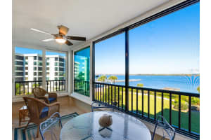8735 MIDNIGHT PASS ROAD, SARASOTA, FL 34242 Sold 04/12/24