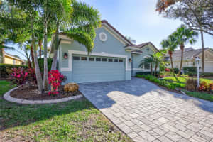 6524 VIRGINIA CROSSING, UNIVERSITY PARK, FL 34201 Sold 04/30/24