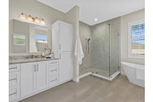 6746 64TH TERRACE, BRADENTON, FL 34203 Sold 04/22/24