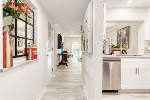 918 LA COSTA CIRCLE, SARASOTA, FL 34237 Sold 05/06/24