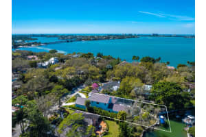 1575 LODGE DRIVE, SARASOTA, FL 34239 Sold 03/27/24