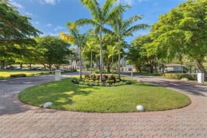 2295 GULF OF MEXICO DRIVE, LONGBOAT KEY, FL 34228 Sold 04/18/24
