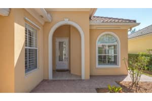 5722 BENEVENTO DRIVE, SARASOTA, FL 34238 Sold 04/10/24