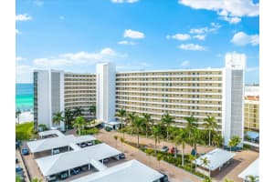 6300 MIDNIGHT PASS ROAD, SARASOTA, FL 34242 Sold 04/08/24