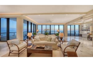 435 L AMBIANCE DRIVE, LONGBOAT KEY, FL 34228 Sold 04/30/24