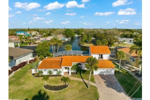 5455 AZURE WAY, SARASOTA, FL 34242 Sold 07/31/24