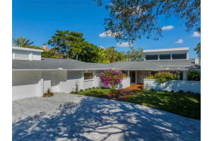 1449 HILLVIEW DRIVE, SARASOTA, FL 34239 Sold 06/26/24