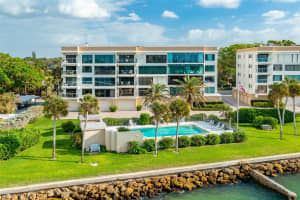 4708 OCEAN BOULEVARD, SARASOTA, FL 34242 Sold 03/11/24