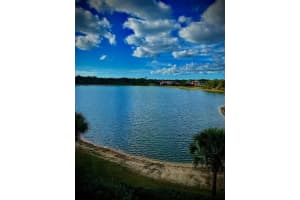 7612 Lake Vista Ct #305, LAKEWOOD RANCH