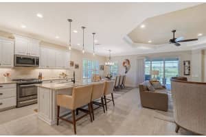 6911 WHITE WILLOW COURT, SARASOTA, FL 34243 Sold 04/22/24