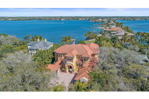 1321 POINT CRISP ROAD, SARASOTA, FL 34242 Sold 04/24/24