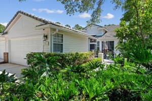 7913 WHITEBRIDGE GLEN, UNIVERSITY PARK, FL 34201 Sold 07/01/24