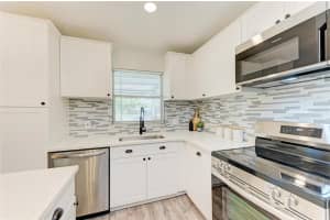 3306 RAMBLEWOOD DRIVE, SARASOTA, FL 34237 Sold 05/30/24