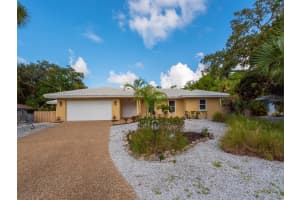 718 BIRDSONG LANE, SARASOTA, FL 34242 Sold 07/30/24