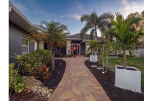 4845 GREYMOSS LANE, SARASOTA, FL 34233 Sold 05/21/24