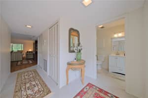278 SHERWOOD DRIVE, BRADENTON, FL 34210 Sold 09/12/24