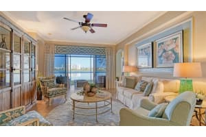 6427 MOORINGS POINT CIRCLE, LAKEWOOD RANCH, FL 34202 Sold 02/27/25