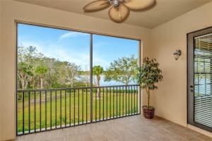 7702 LAKE VISTA COURT, LAKEWOOD RANCH, FL 34202 - MLS#MFRA4601218