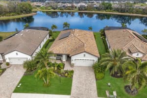 17429 BLUE RIDGE PLACE, LAKEWOOD RANCH, FL 34211 Sold 05/17/24