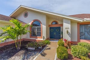 4727 MEADOWVIEW CIRCLE, SARASOTA, FL 34233 Sold 04/22/24