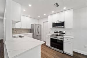 2345 FLOYD STREET, SARASOTA, FL 34239 Sold 08/29/25