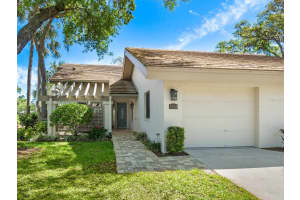 3168 SANDLEHEATH #71, SARASOTA, FL 34235 Sold 02/24/25
