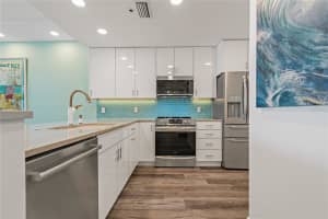 615 DREAM ISLAND ROAD, LONGBOAT KEY, FL 34228 Sold 04/09/24