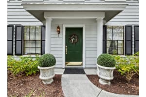 5798 SHADY BROOK WAY, SARASOTA, FL 34243 Sold 05/10/24