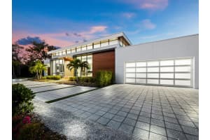567 BELLORA WAY, SARASOTA, FL 34234 Sold 04/19/24