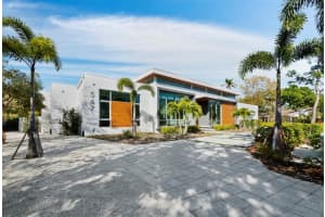 567 BELLORA WAY, SARASOTA, FL 34234 Sold 04/19/24