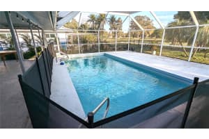 3235 VILLAGE GREEN DRIVE, SARASOTA, FL 34239 Sold 04/24/24
