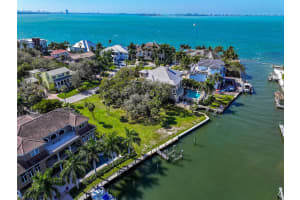 965 WHITAKERS LANE, SARASOTA, FL 34236 - MLS#MFRA4601805