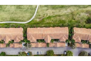 905 FAIRWAYCOVE LANE, BRADENTON, FL 34212 Sold 04/24/24