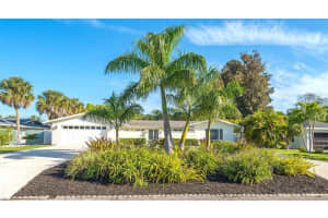 415 SHORE DRIVE, SARASOTA, FL 34234 Sold 06/24/24