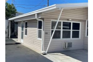3710 GULF OF MEXICO DRIVE, LONGBOAT KEY, FL 34228 Sold 05/13/24