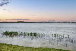 8016 GRANDE SHORES DRIVE, SARASOTA, FL 34240 Sold 05/15/24