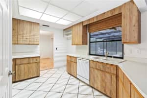 5422 BENEVA WOODS CIRCLE, SARASOTA, FL 34233 Sold 04/12/24