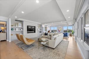 601 LONGBOAT CLUB ROAD, LONGBOAT KEY, FL 34228 Sold 05/02/24