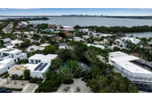 1130 CENTER PLACE, SARASOTA, FL 34236 Sold 07/26/24