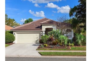 9804 ROYAL LYTHAM AVENUE, BRADENTON, FL 34202 Sold 04/25/24