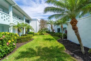 611 GULF DRIVE, BRADENTON BEACH, FL 34217 Sold 05/03/24