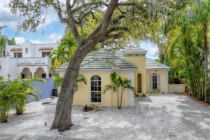 1744 WISCONSIN LANE, SARASOTA, FL 34239 Sold 05/31/24