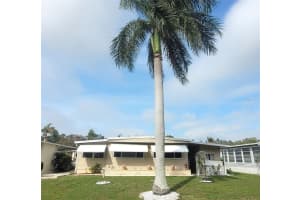 17 WHITE OAK TERRACE, SARASOTA, FL 34237 Sold 01/21/25