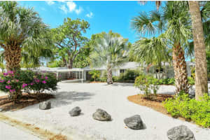 5001 STEVENS DRIVE, SARASOTA, FL 34234 Sold 05/17/24