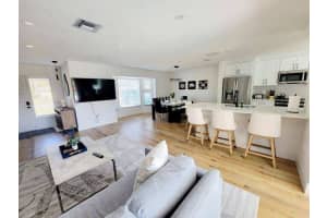 7224 ANTIGUA PLACE, SARASOTA, FL 34231 Sold 04/26/24