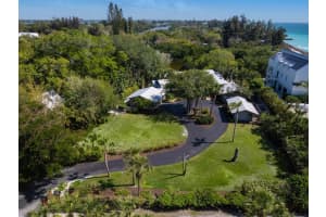 7435 SANDERLING ROAD, SARASOTA, FL 34242 Sold 06/18/24