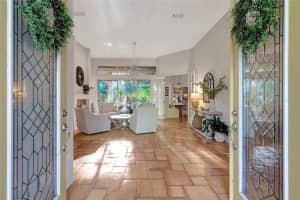 5317 SIESTA COURT, SARASOTA, FL 34242 Sold 09/30/24