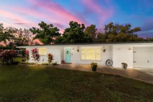 4841 CAPRI AVENUE, SARASOTA, FL 34235 Sold 04/12/24
