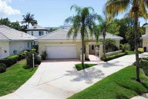1225 HOLLY FERN LANE, SARASOTA, FL 34239 Sold 10/07/24